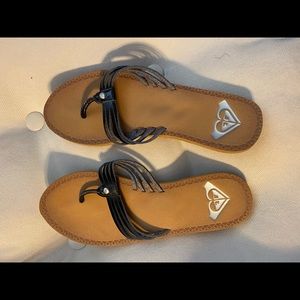 Roxy sandals